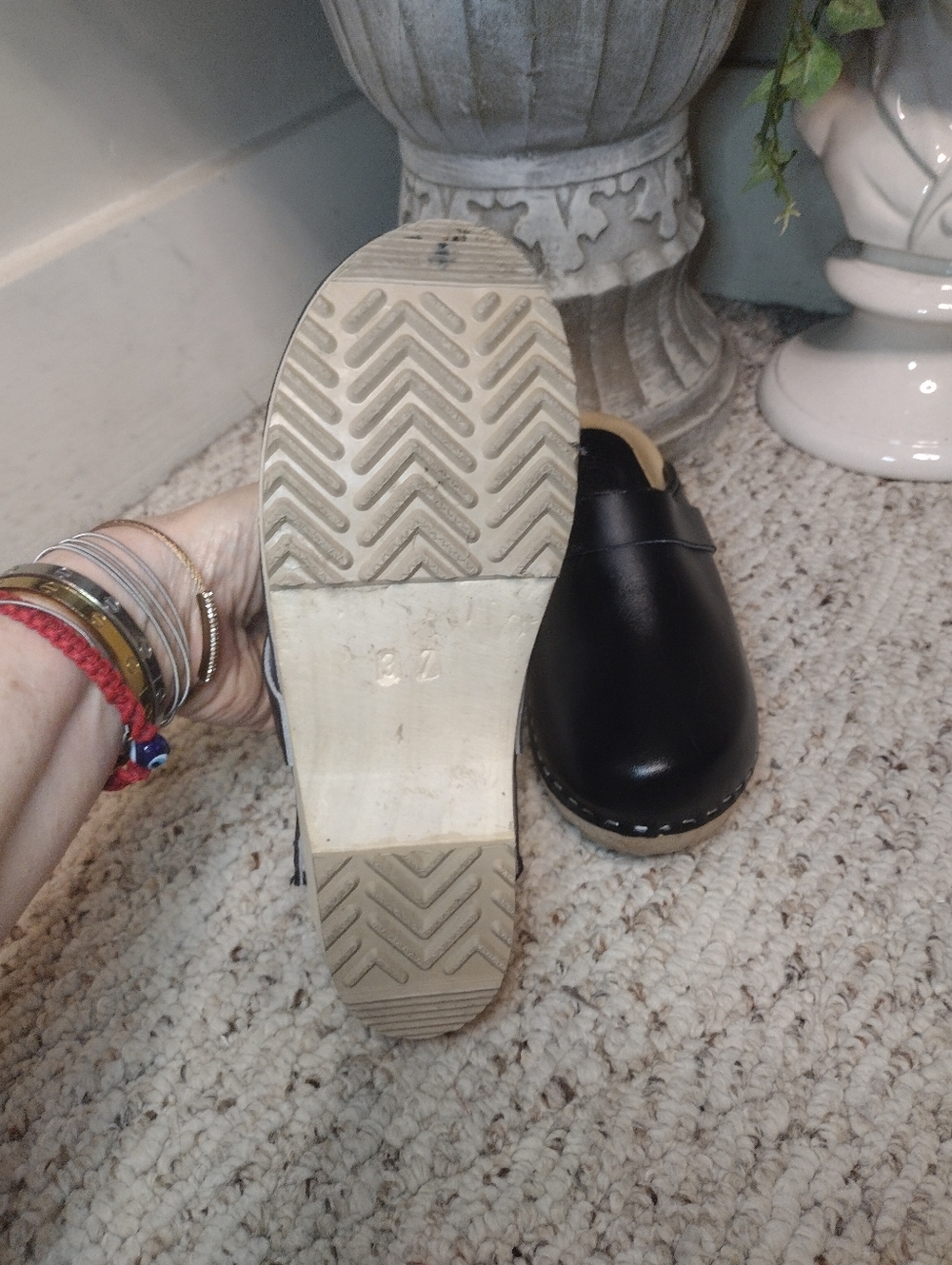 Urban Outfitters Black Slip-On Leather Clogs for Women - Picture 5 of 7